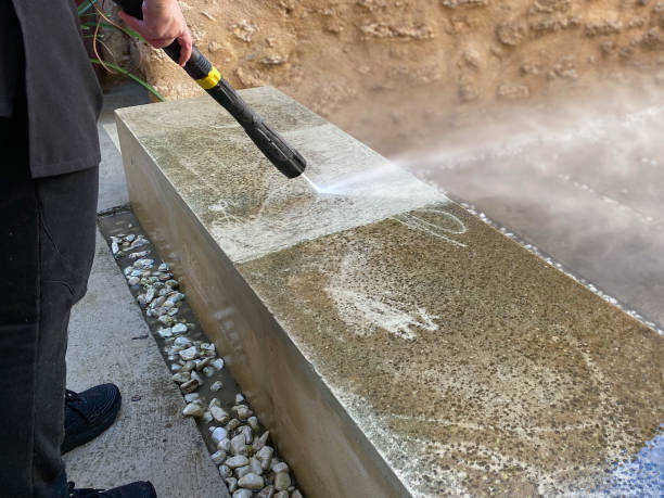 Why Choose Our Certified Pressure Washing Experts for Your Project Needs in Oak Park, CA?